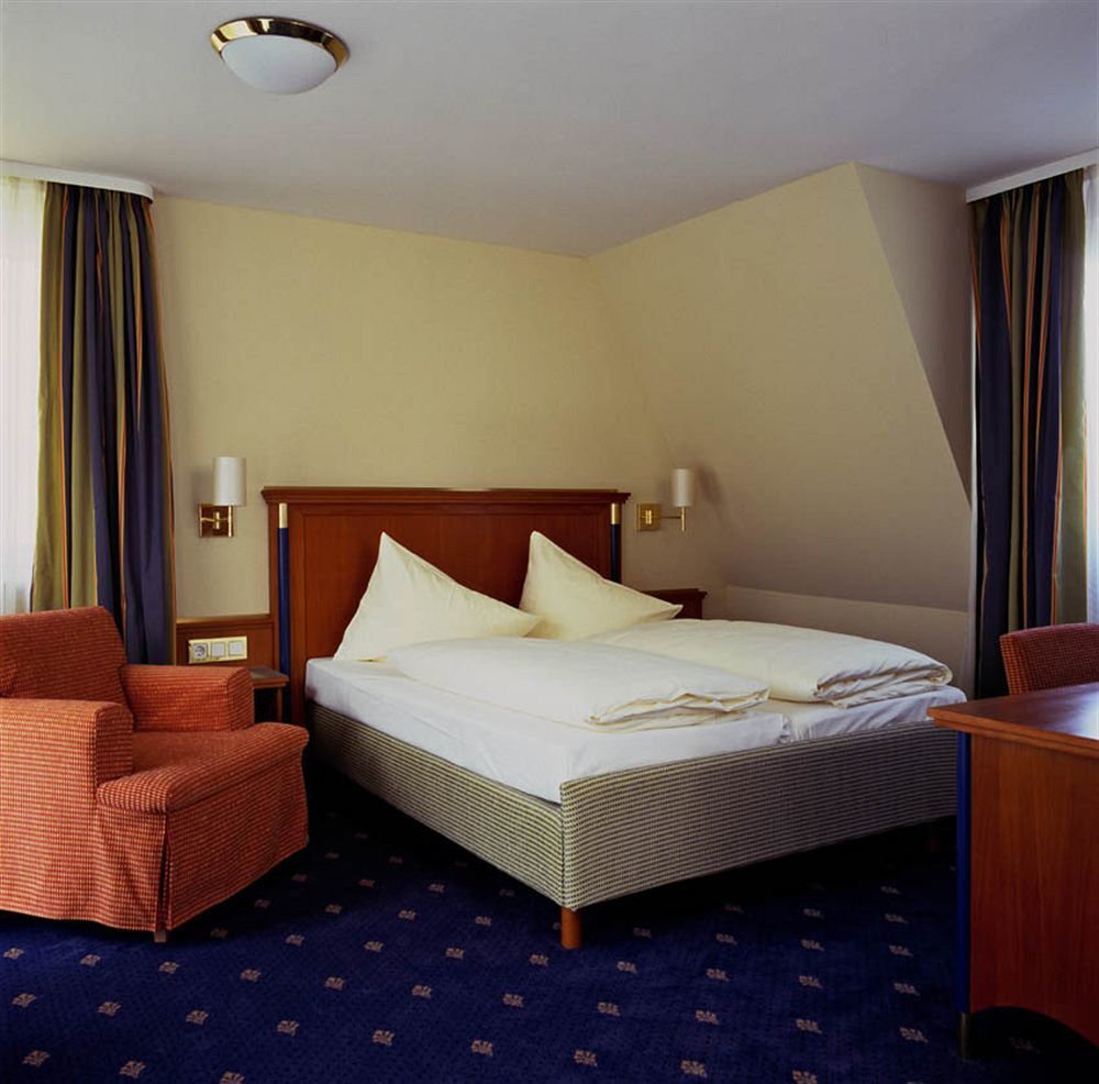 Hotel Neuthor Ulm Exterior photo